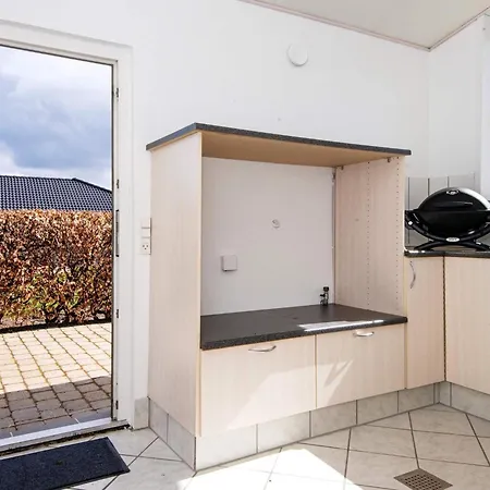 4 Person In Apartament Toftlund